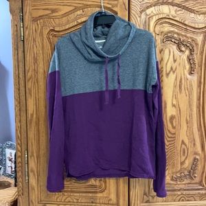 SO sweatshirt. hardly worn!